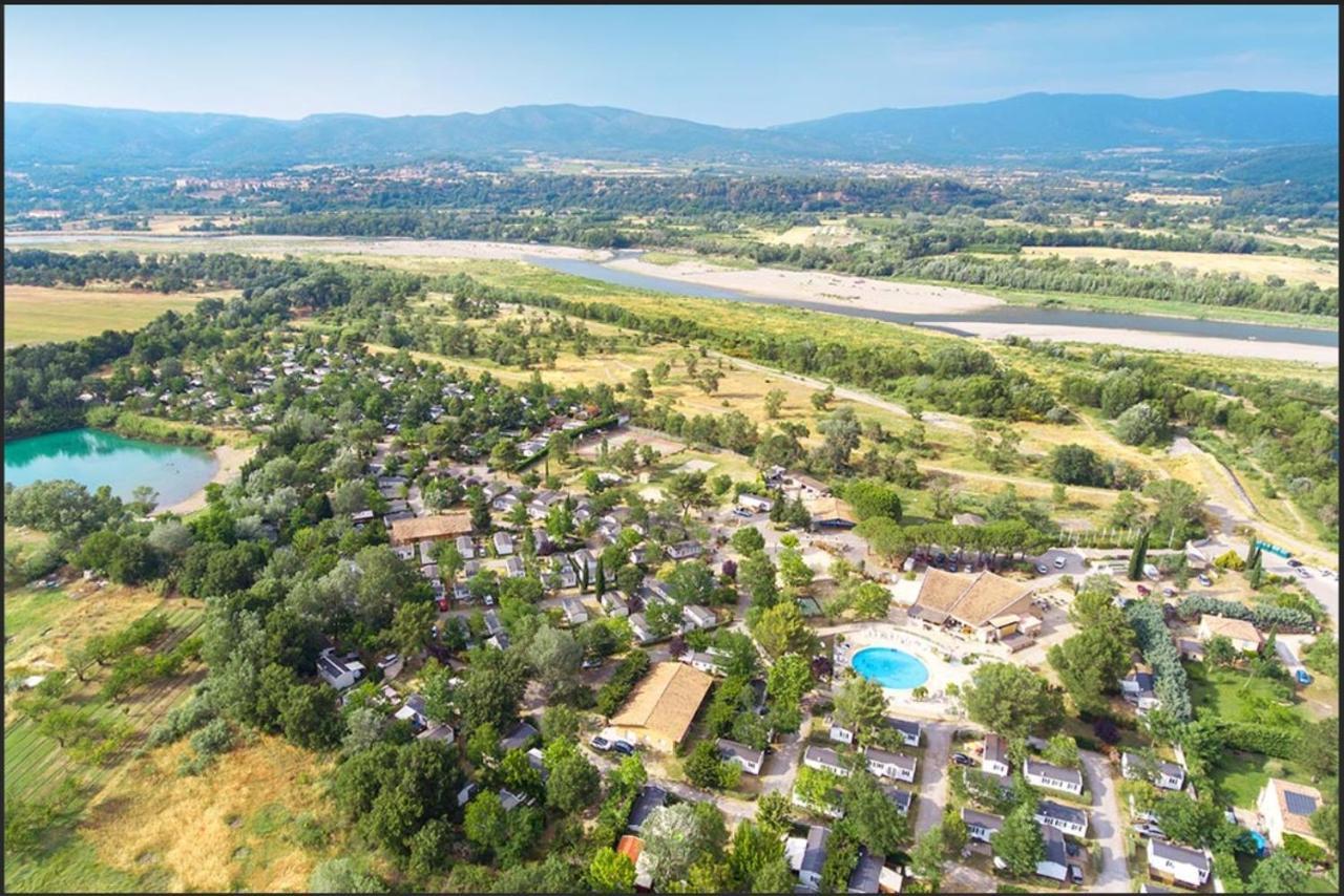 Camping Domaine Des Iscles La Roque-d'Antheron Exteriér fotografie
